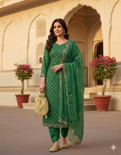 Fancy 5-Piece Crinkle Embroidered Suit – 9mm Sequin Work Shirt, Kataan Silk Shalwar, Shafon Cutwork Dupatta, Matching Khussa & Bag