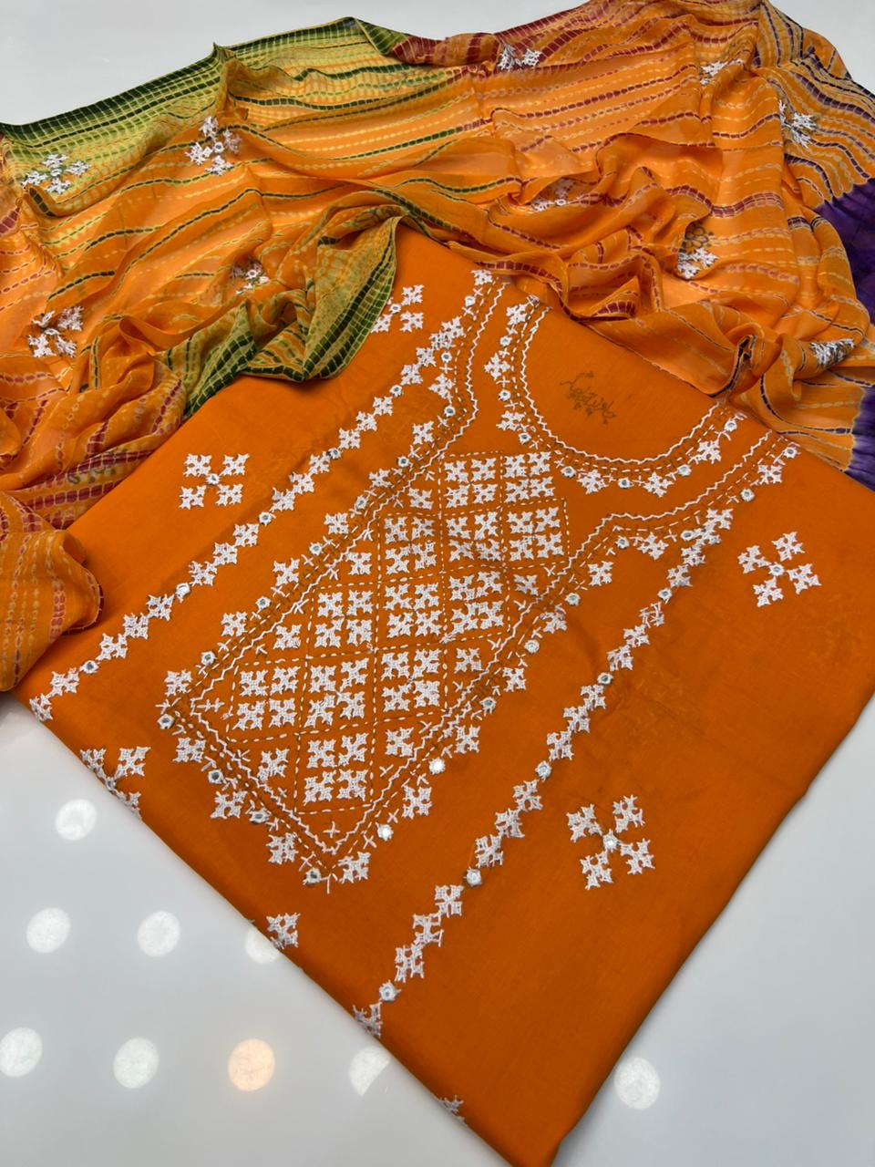 3pcs lawn Dress - Handmade Banarsi Dress